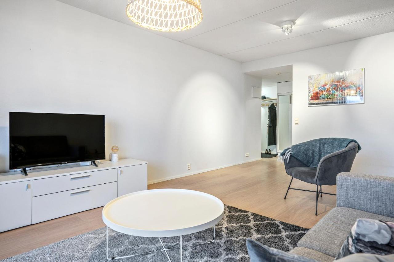 Apartment Sleepwell Sukkula With Private Sauna And Parking Turku Dış mekan fotoğraf